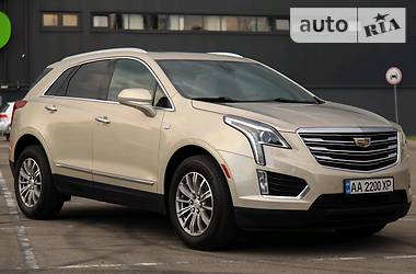 Внедорожник / Кроссовер Cadillac XT5 2016 в Киеве