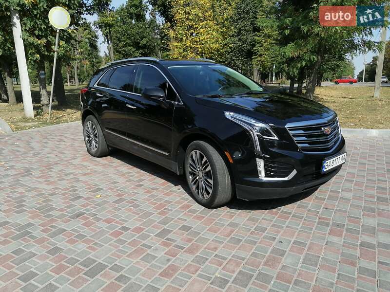 Внедорожник / Кроссовер Cadillac XT5 2016 в Кропивницком