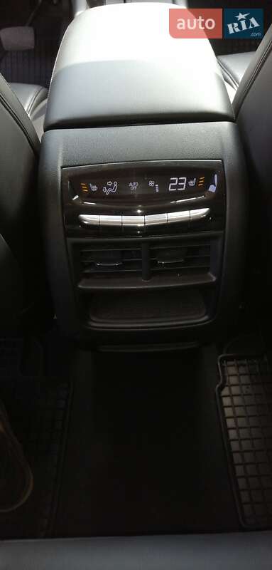 Внедорожник / Кроссовер Cadillac XT5 2016 в Кропивницком