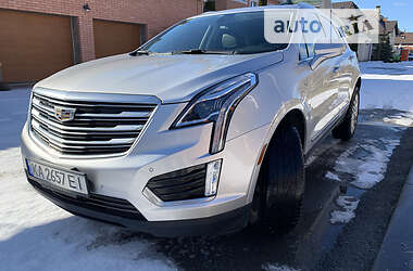 Внедорожник / Кроссовер Cadillac XT5 2018 в 