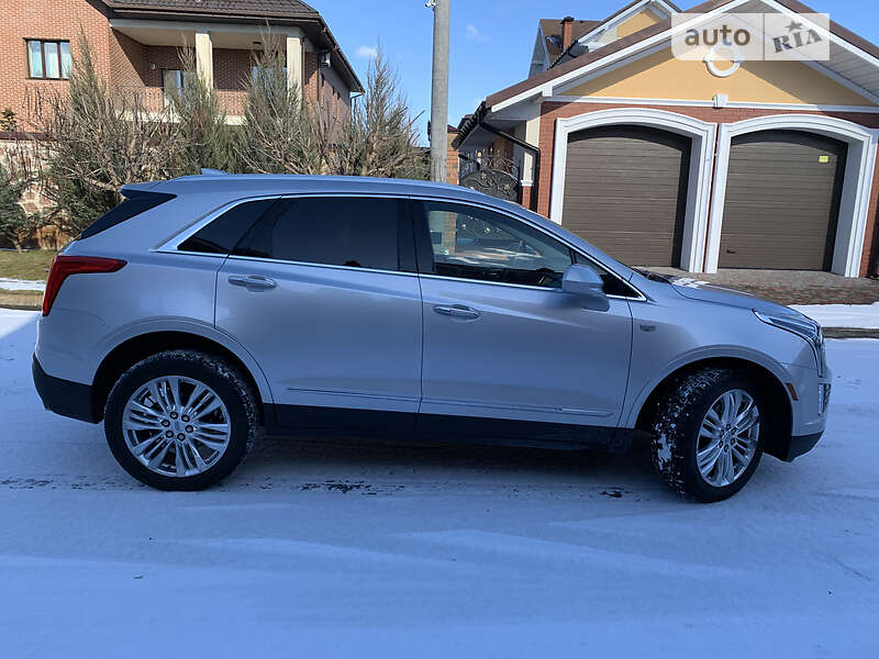 Внедорожник / Кроссовер Cadillac XT5 2018 в Киеве