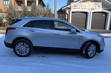 Внедорожник / Кроссовер Cadillac XT5 2018 в 