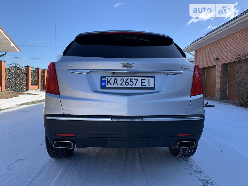 Внедорожник / Кроссовер Cadillac XT5 2018 в Киеве