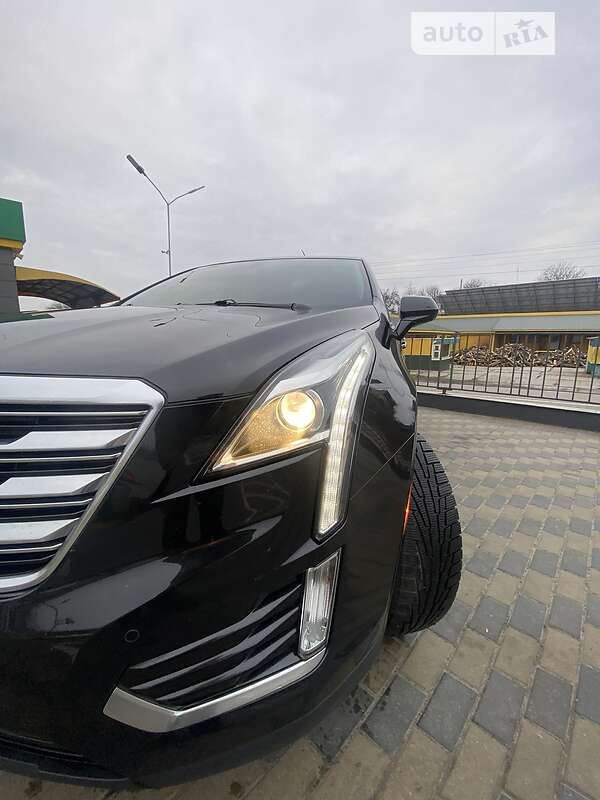 Внедорожник / Кроссовер Cadillac XT5 2017 в Городище