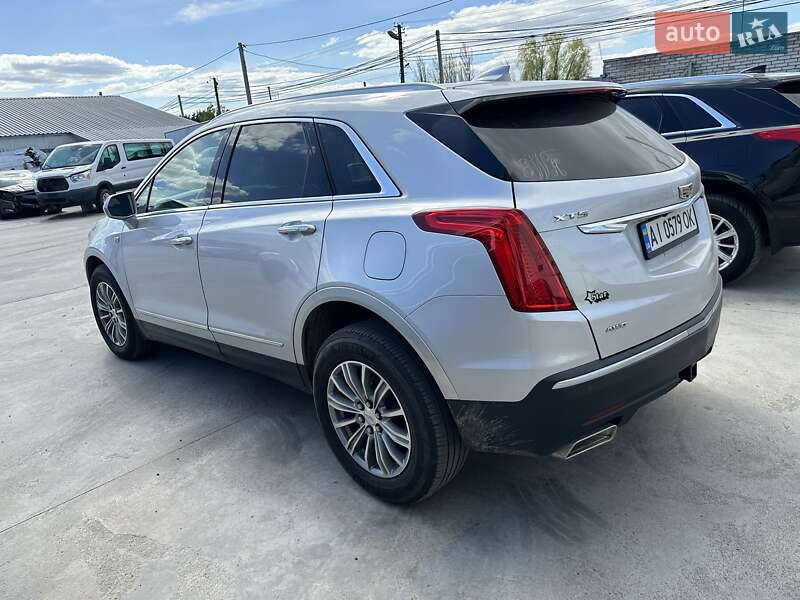 Внедорожник / Кроссовер Cadillac XT5 2017 в Киеве