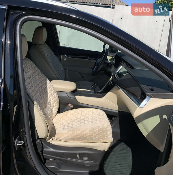Внедорожник / Кроссовер Cadillac XT5 2018 в Кропивницком