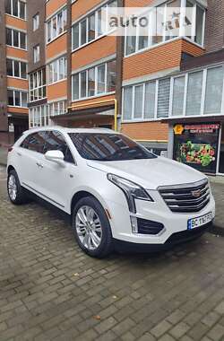 Внедорожник / Кроссовер Cadillac XT5 2018 в Львове