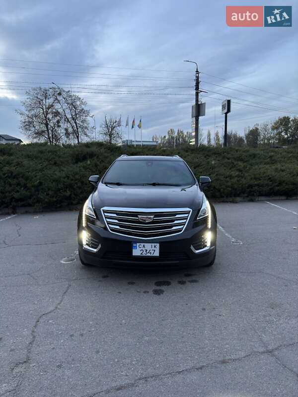 Внедорожник / Кроссовер Cadillac XT5 2017 в Умани