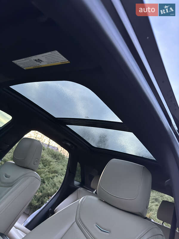 Внедорожник / Кроссовер Cadillac XT5 2017 в Умани