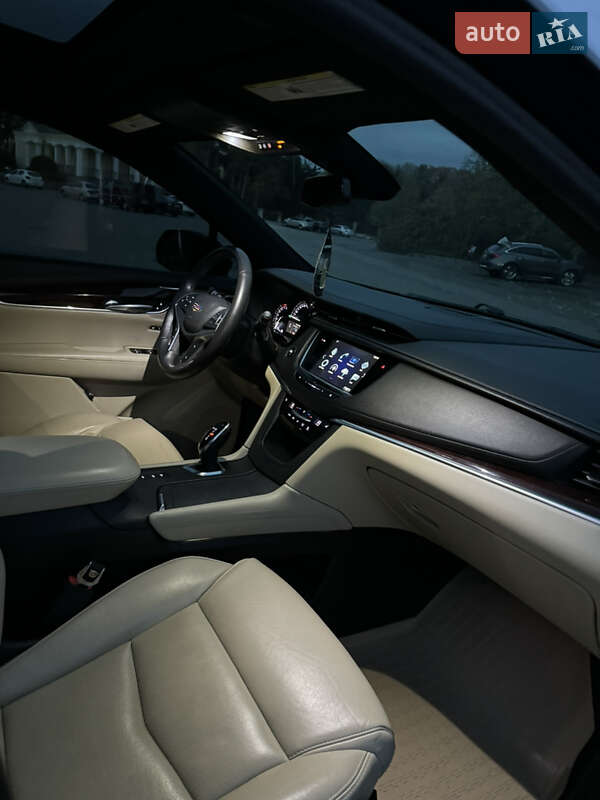 Внедорожник / Кроссовер Cadillac XT5 2017 в Умани