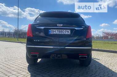 Внедорожник / Кроссовер Cadillac XT5 2016 в Львове