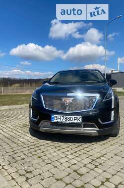 Внедорожник / Кроссовер Cadillac XT5 2016 в Львове