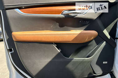 Позашляховик / Кросовер Cadillac XT5 2020 в Чернівцях