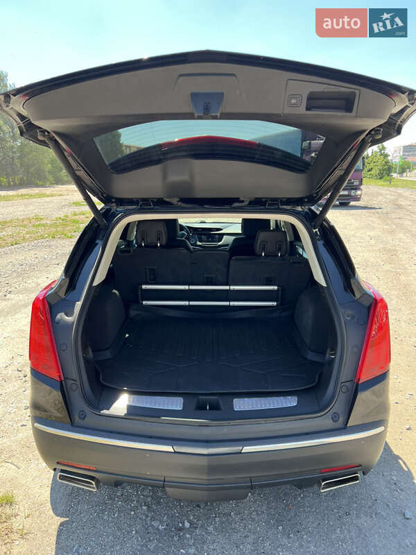 Внедорожник / Кроссовер Cadillac XT5 2018 в Харькове