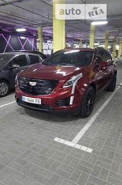 Внедорожник / Кроссовер Cadillac XT5 2016 в Киеве