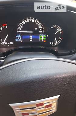 Внедорожник / Кроссовер Cadillac XT5 2016 в Черкассах