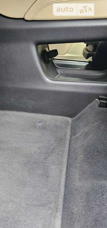 Внедорожник / Кроссовер Cadillac XT5 2018 в Киеве фото 45 Внедорожник / Кроссовер Cadillac XT5 2018 в Киеве