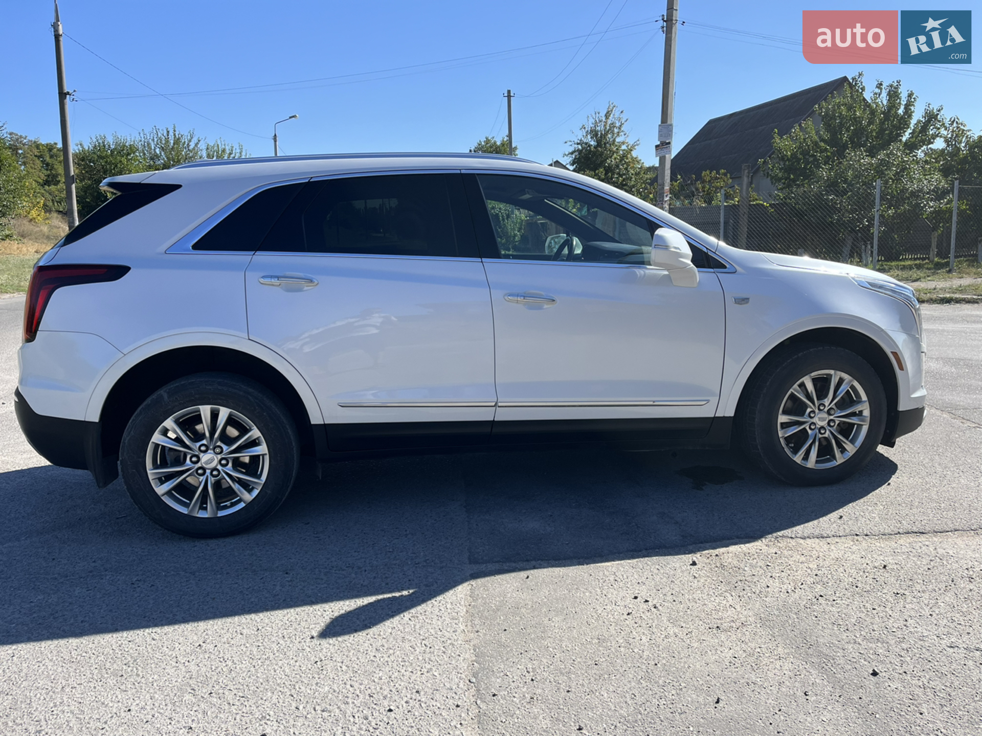 Cadillac XT5 2019 VIN 1GYKNCRS1LZ141976 фото оголошення 12 з 38