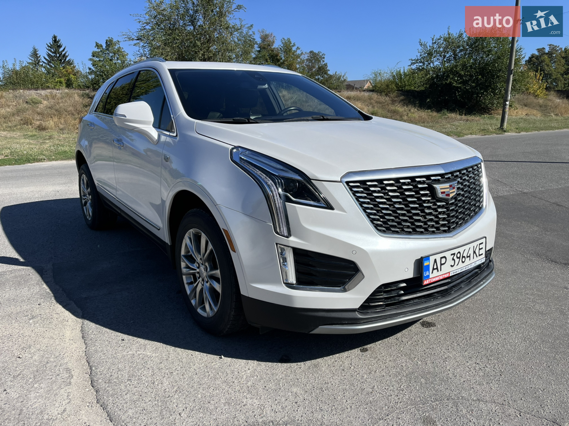 Cadillac XT5 2019 VIN 1GYKNCRS1LZ141976 фото оголошення 3 з 38