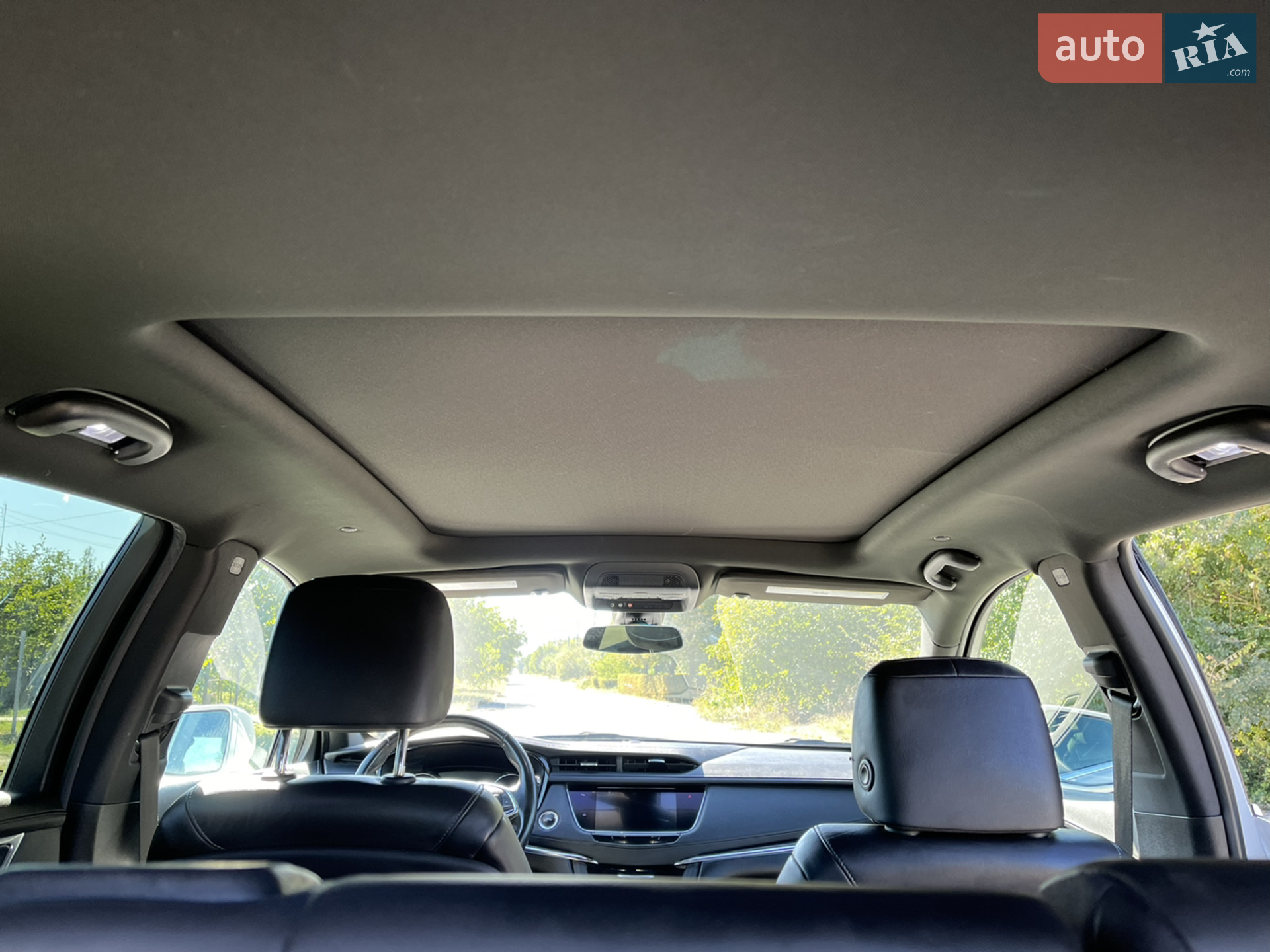 Cadillac XT5 2019 VIN 1GYKNCRS1LZ141976 фото оголошення 15 з 38