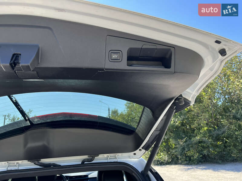 Внедорожник / Кроссовер Cadillac XT5 2019 в Запорожье фото 22 Внедорожник / Кроссовер Cadillac XT5 2019 в Запорожье