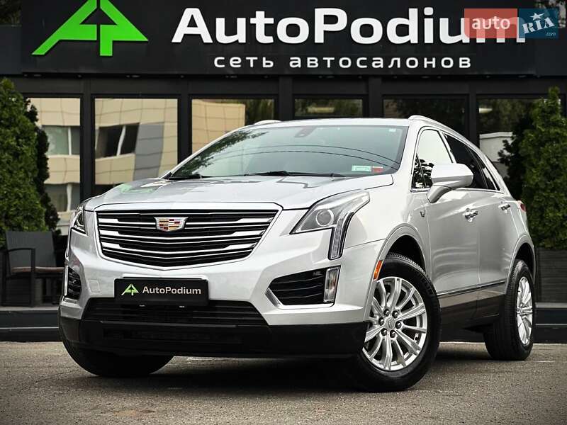 Внедорожник / Кроссовер Cadillac XT5 2017 в Киеве