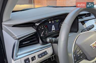 Внедорожник / Кроссовер Cadillac XT5 2021 в 