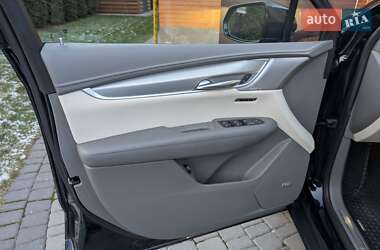 Внедорожник / Кроссовер Cadillac XT5 2021 в 