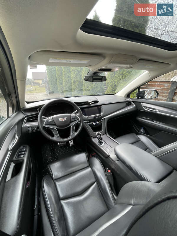 Внедорожник / Кроссовер Cadillac XT5 2016 в Коломые