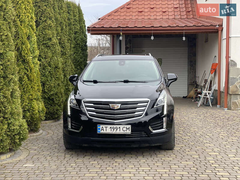 Внедорожник / Кроссовер Cadillac XT5 2016 в Коломые