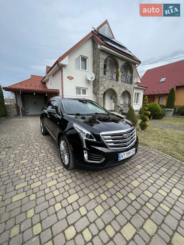 Внедорожник / Кроссовер Cadillac XT5 2016 в Коломые