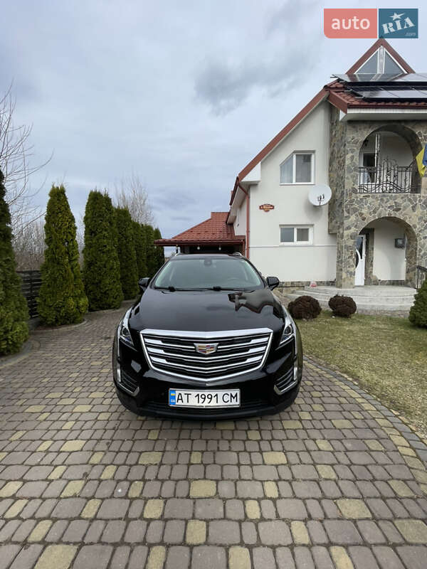 Внедорожник / Кроссовер Cadillac XT5 2016 в Коломые