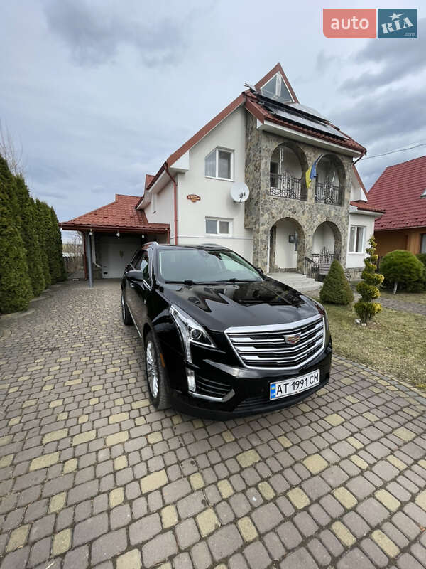 Внедорожник / Кроссовер Cadillac XT5 2016 в Коломые