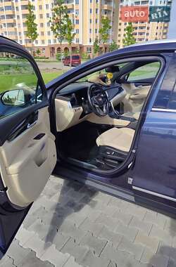 Внедорожник / Кроссовер Cadillac XT5 2018 в 