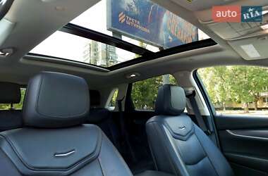 Внедорожник / Кроссовер Cadillac XT5 2019 в 