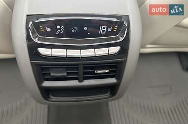 Внедорожник / Кроссовер Cadillac XT5 2018 в 