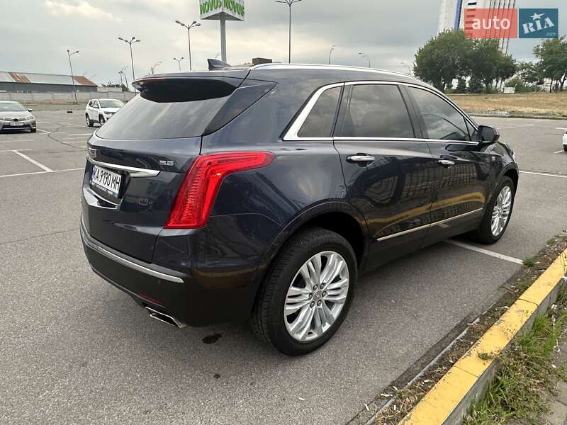 Позашляховик / Кросовер Cadillac XT5 2018 в Києві