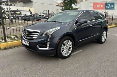 Внедорожник / Кроссовер Cadillac XT5 2018 в 