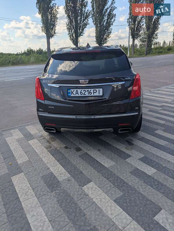 Позашляховик / Кросовер Cadillac XT5 2016 в Василькові