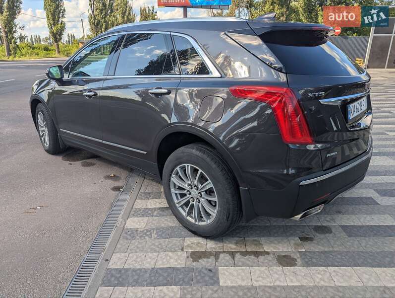 Позашляховик / Кросовер Cadillac XT5 2016 в Василькові