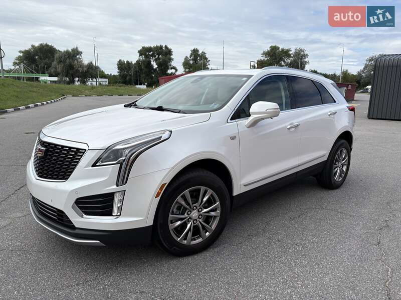 Внедорожник / Кроссовер Cadillac XT5 2021 в 