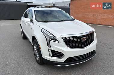 Внедорожник / Кроссовер Cadillac XT5 2021 в 