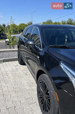 Внедорожник / Кроссовер Cadillac XT5 2019 в 
