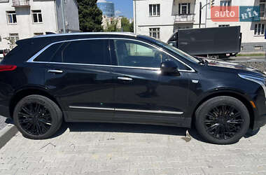 Внедорожник / Кроссовер Cadillac XT5 2019 в 
