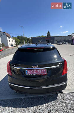 Внедорожник / Кроссовер Cadillac XT5 2019 в 