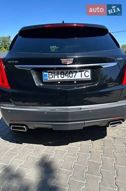 Внедорожник / Кроссовер Cadillac XT5 2017 в 
