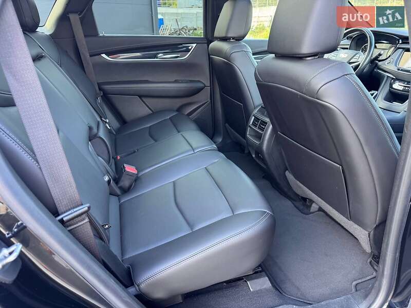Внедорожник / Кроссовер Cadillac XT5 2021 в Запорожье