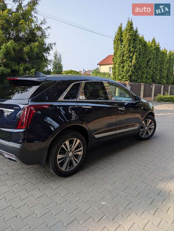 Внедорожник / Кроссовер Cadillac XT5 2021 в Луцке