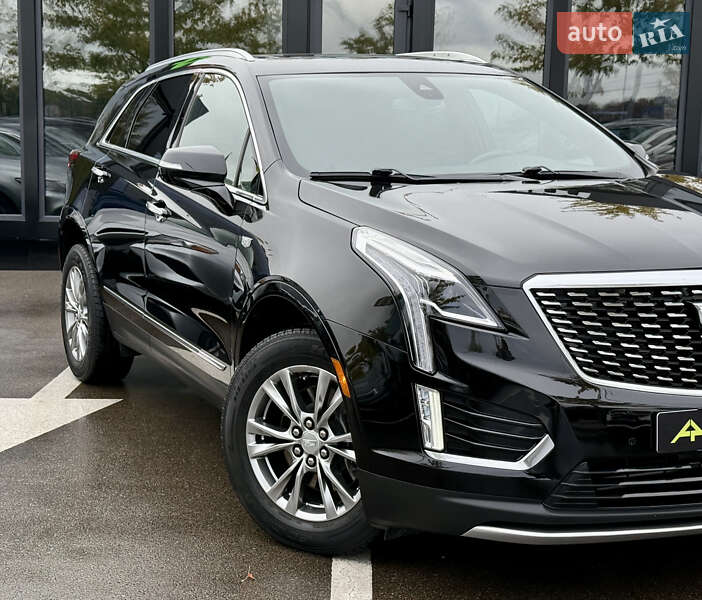 Внедорожник / Кроссовер Cadillac XT5 2021 в Киеве