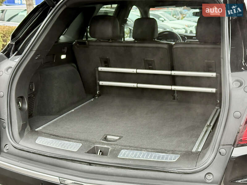 Внедорожник / Кроссовер Cadillac XT5 2021 в Киеве